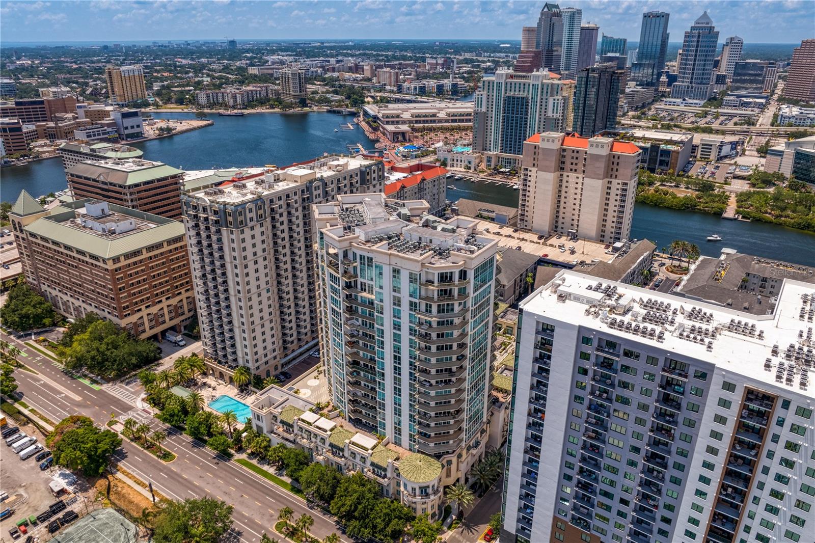 450 KNIGHTS RUN AVE #1704, Unit 1704 - Photo 3