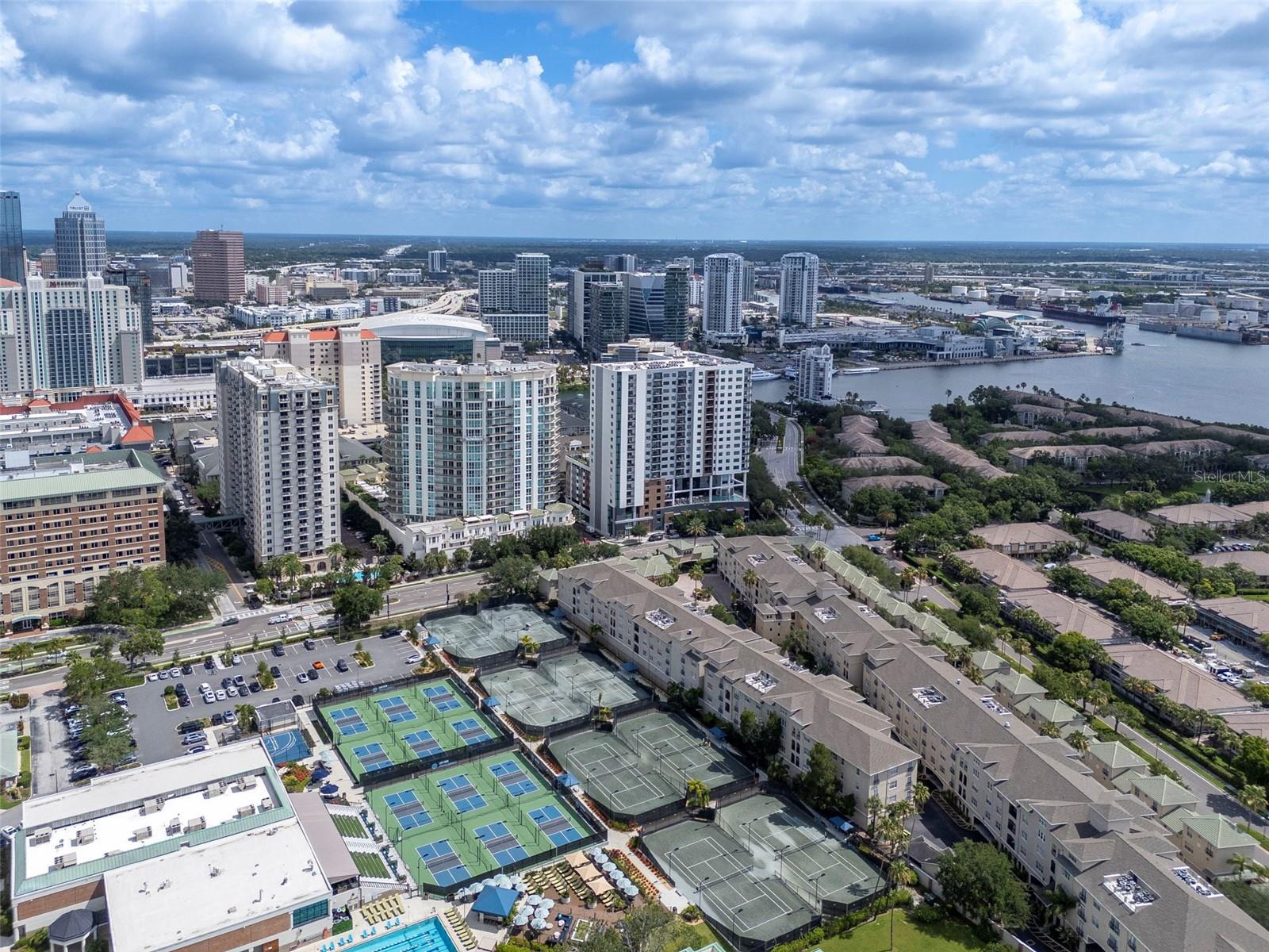 450 KNIGHTS RUN AVE #1503, Unit 1503 - Photo 4