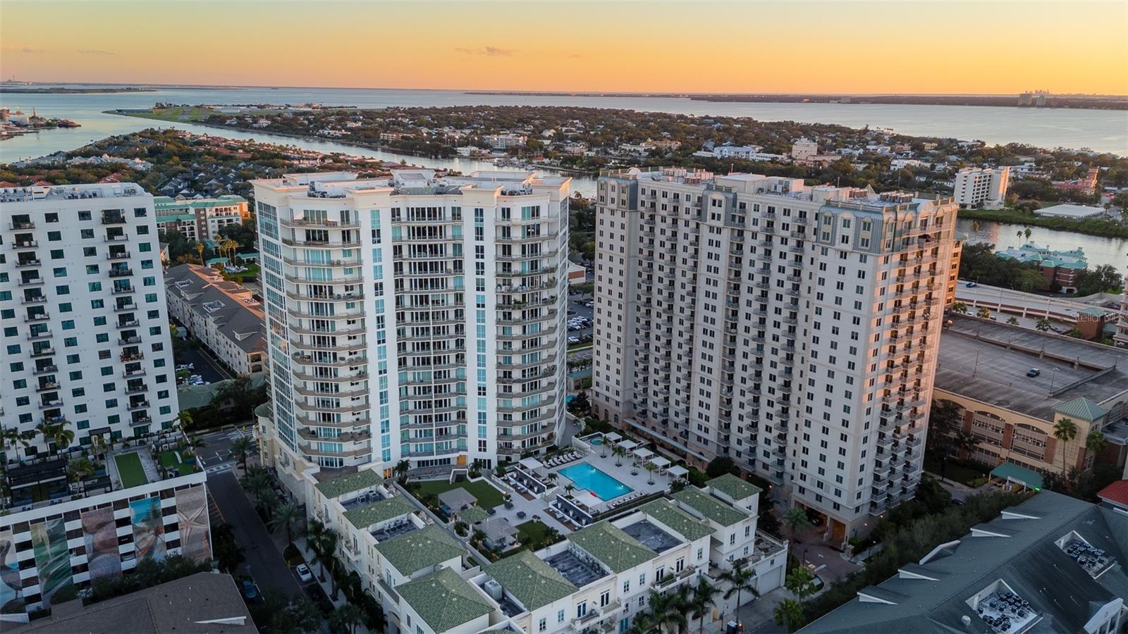 450 KNIGHTS RUN AVE #1701, Unit 1701 - Photo 2